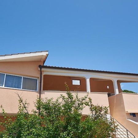 Apartments Lumi Рогозница Екстериор снимка